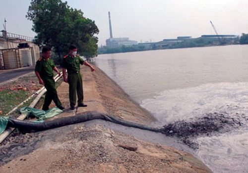 bùn thải công nghiệp